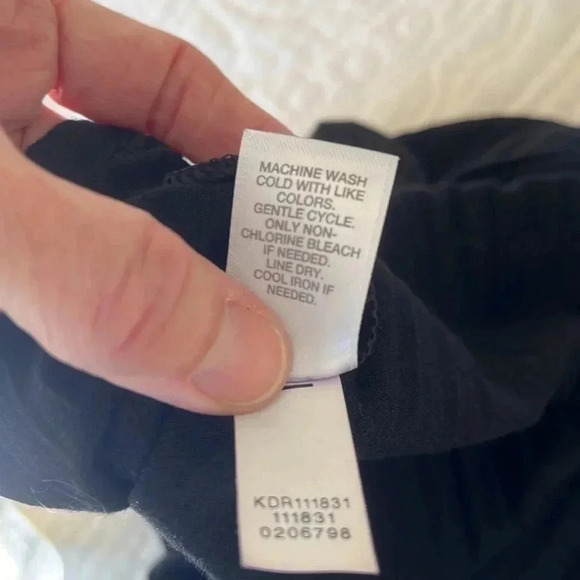 J.Jill Pleated Knit Dress Drawstring Waist Women’s Size Large Black Preppy - Picture 14 of 15